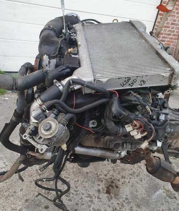 Motor v8 d Toyota Land cruiser j 200