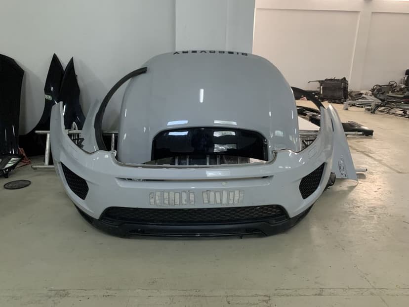 Bara fata completa Land Rover Discovery Sport 2017 capota aripa far