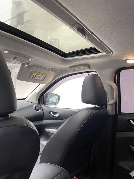 Nissan Navara NP 300 echipare N-Guard