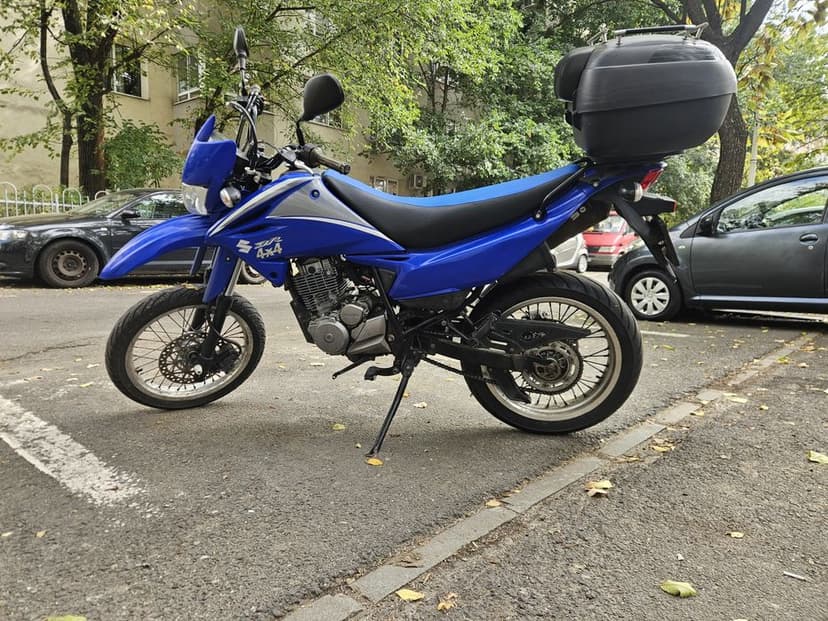 Suzuki DR 125 SM