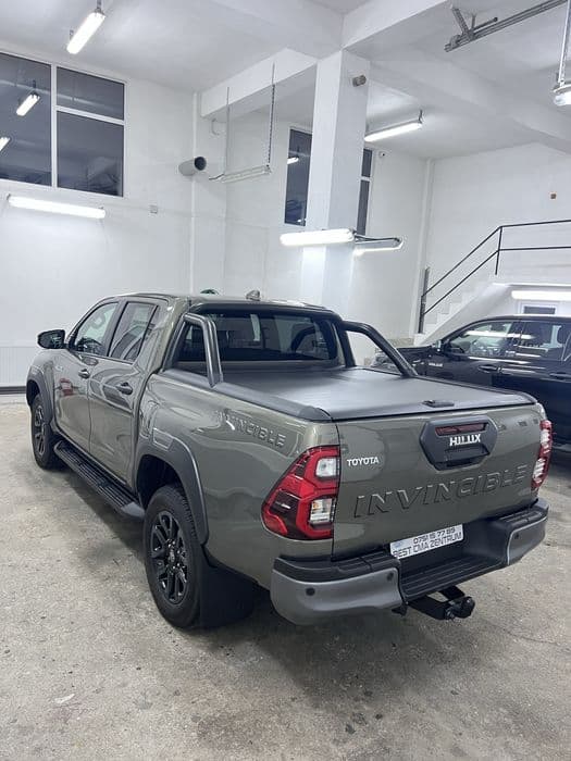 Toyota Hilux Invincible 2.8d 48V Mild Hybrid , Pret afisat TVA inclus