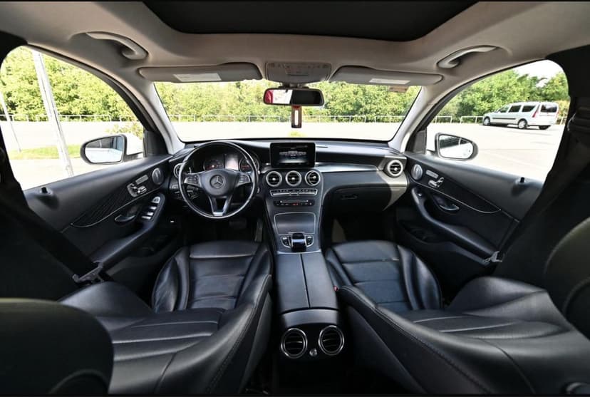 Mercedes GLC 300, stare impecabila