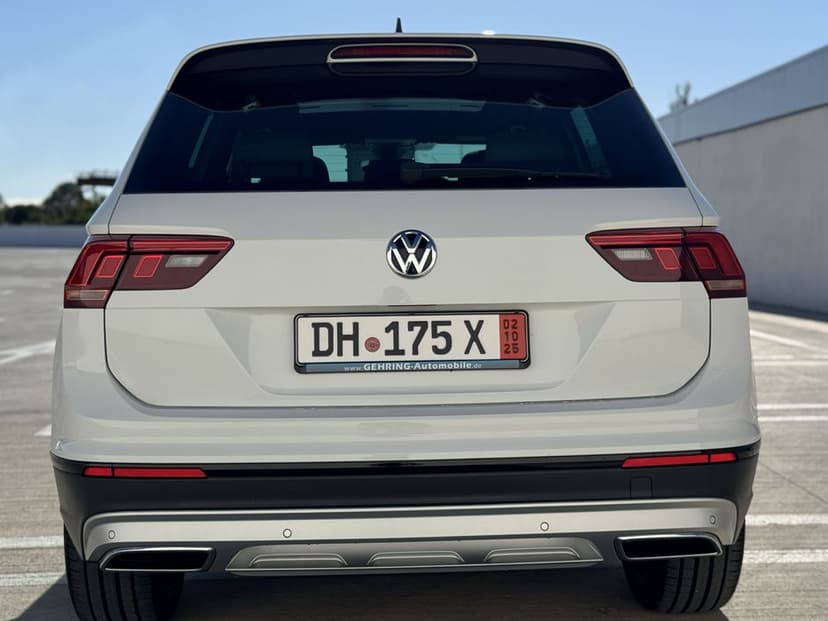 Volkswagen Tiguan//4Motion//2.0//240cp// Matrix//Panoramic//