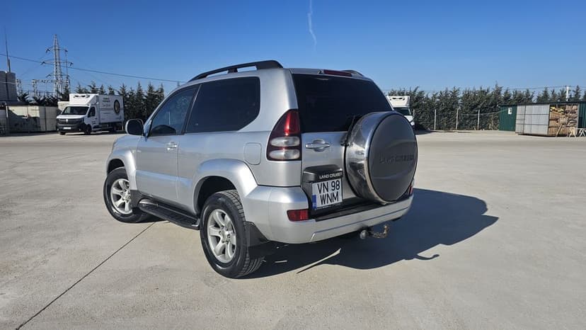 Toyota Land Cruiser J125