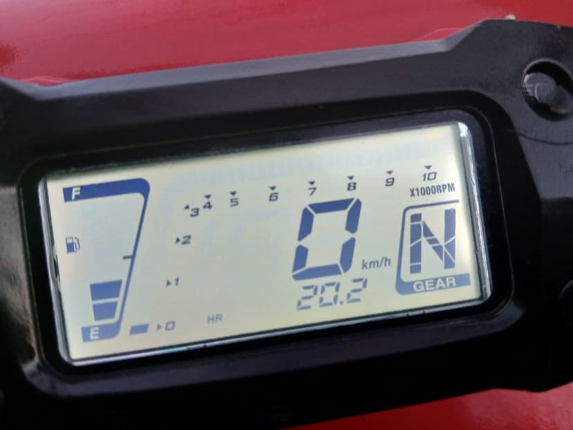 Vand sau schimb cu autoturizm Linhai M210 .