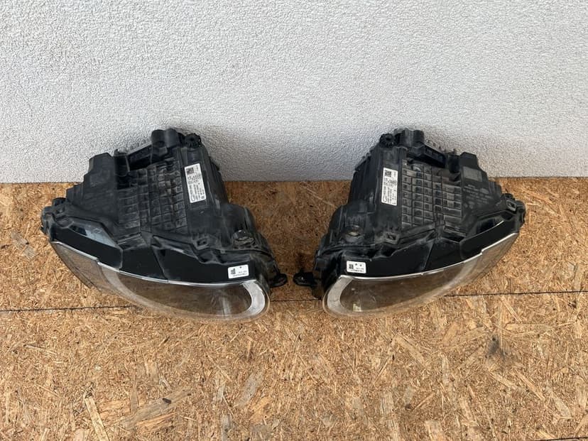 SET Far stanga dreapta Land Rover Defender Full LED complete Originale