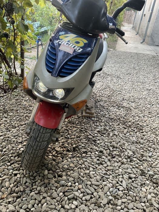 Scuter aprilia sr50 cu acte