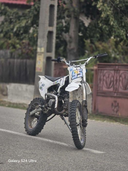 Vând Cross125cc stare buna