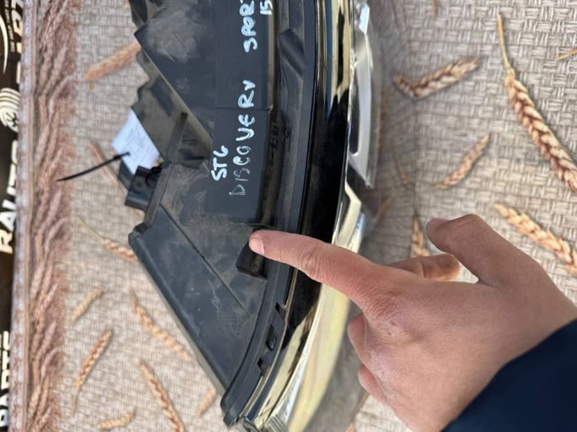 Far stanga Land Rover Range Rover Discovery Sport Xenon LED