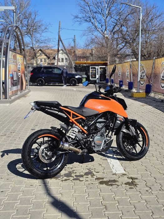 KTM DUKE 125cc 2020 34.000 km