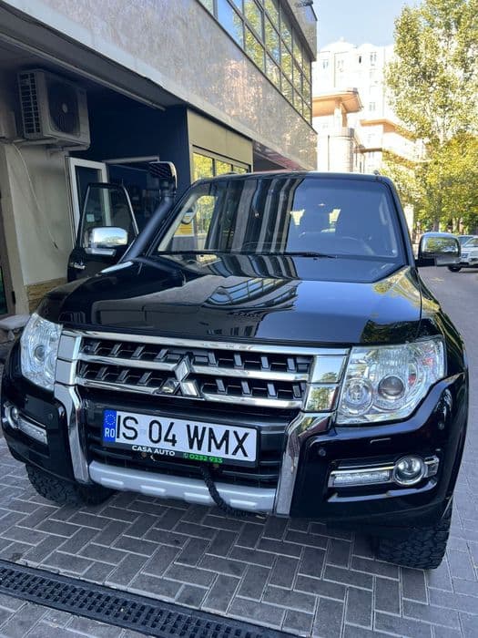 Vand Mitsubishi Pajero 23500