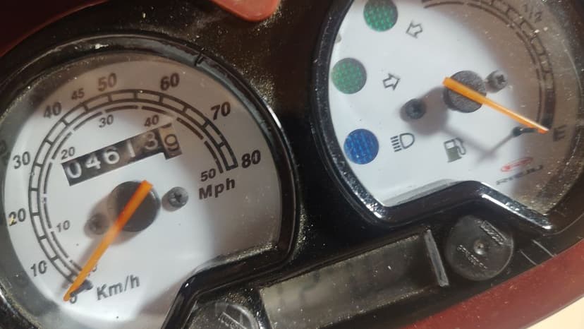 Vând scuter 50 cc-înmatriculat