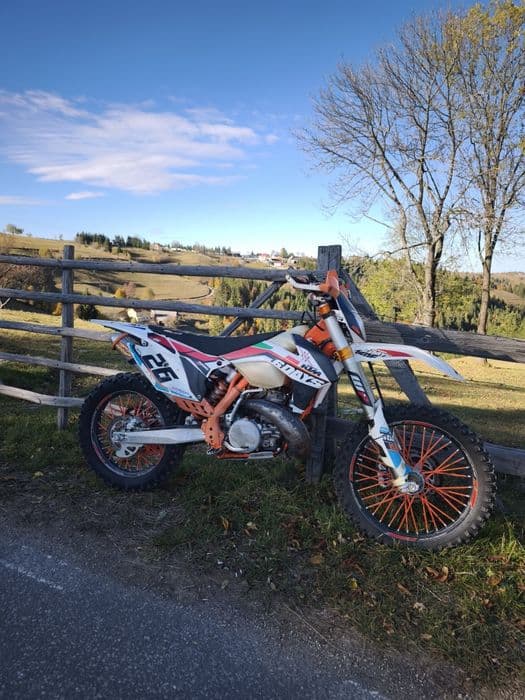 Cross KTM EXC 300 2T cu ACTE !!!