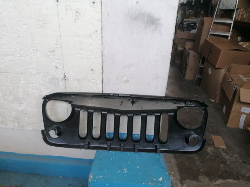 Grila centrala Jeep Wrangler