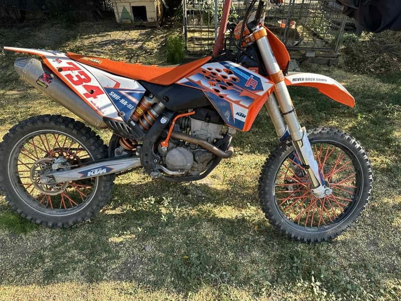 Vând Cross KTM in stare foarte bună