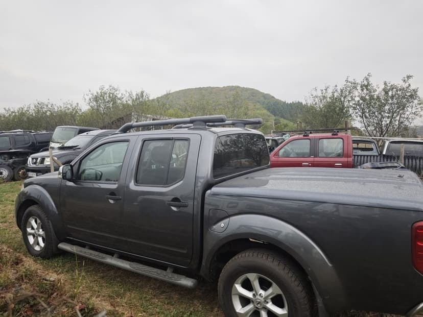 Maner usa spate oblon nissan navara pathfinder