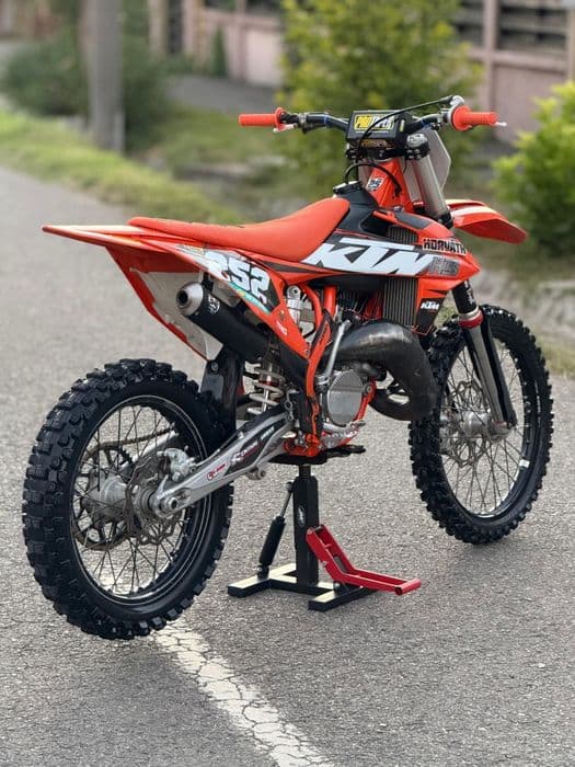Vând KTM 125 SX 2 timpi Power valve/2022/TUNING/4300€neg!