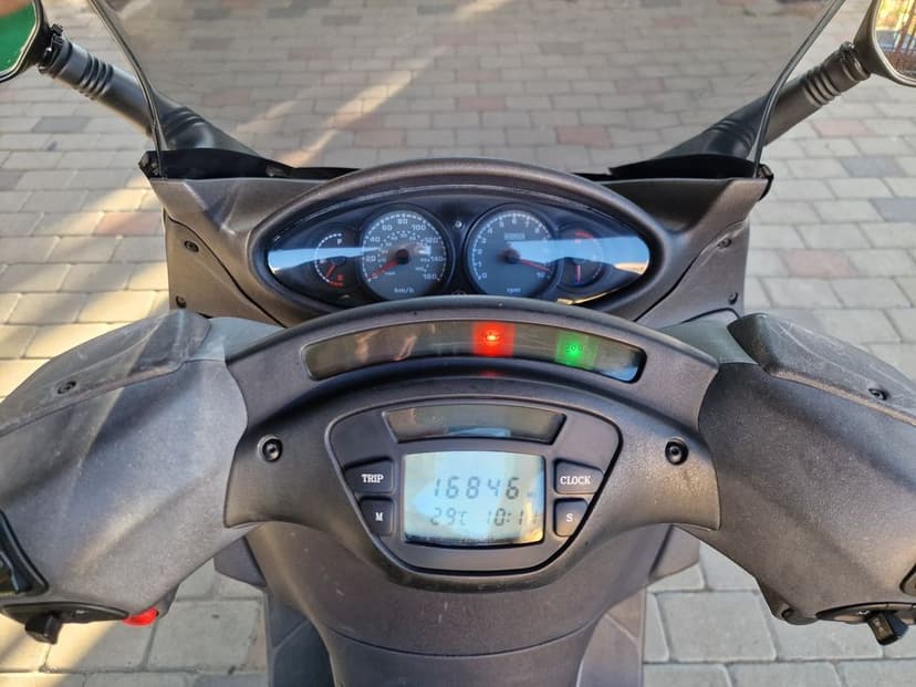 Piaggio X9 capacitate 180 cc