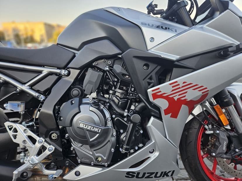 Suzuki GSX8R 2024