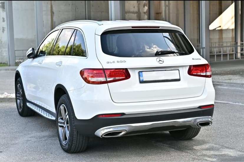 Mercedes GLC 300, stare impecabila