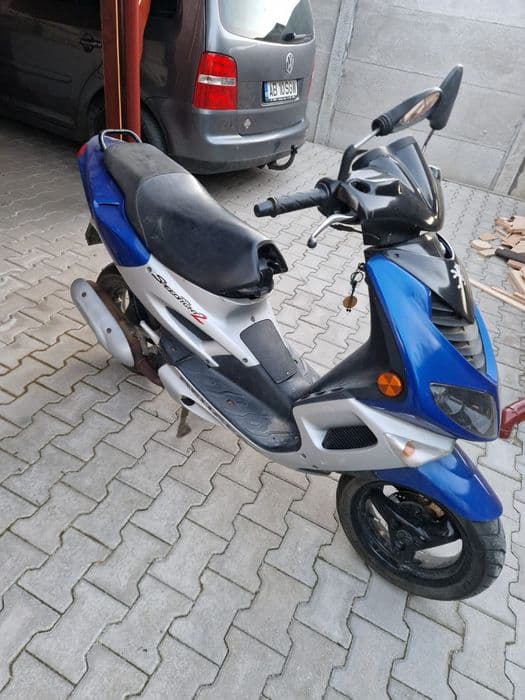 Vând Peugeot cu acte