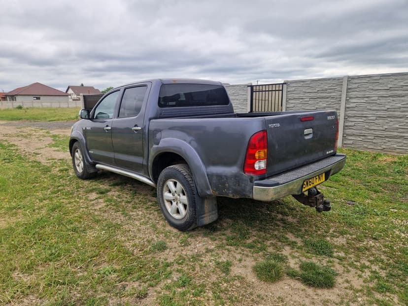 Dezmembrez Toyota Hilux Invincible 2006-2015 3.0 1KD-FTV