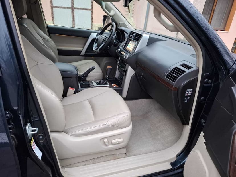 Toyota Land Cruiser 60th Anniversary 2012