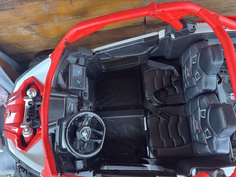 Buggy can-am electric 2 copii