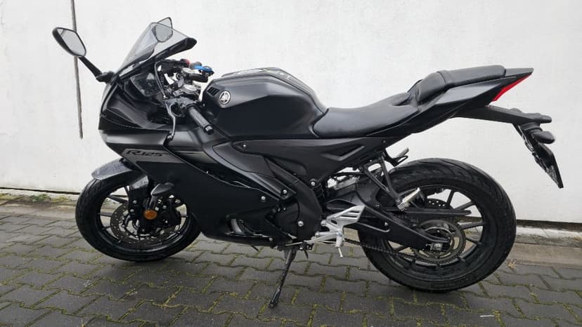 Yamaha Yzf r125 2025 negru in garantie