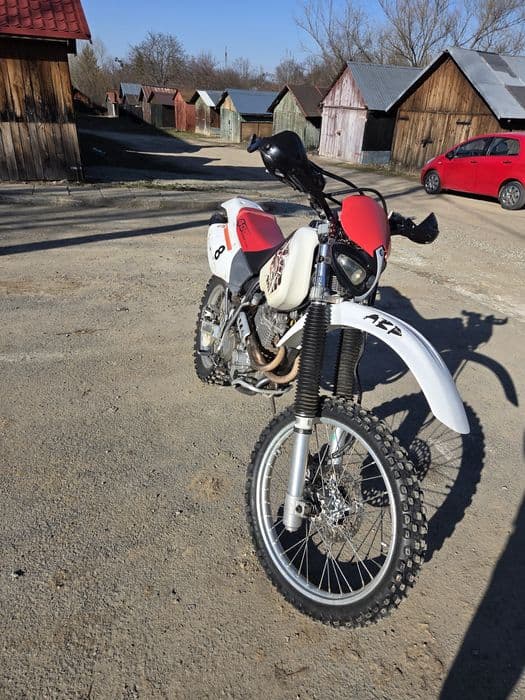 Honda xr 400r in stare excepțională