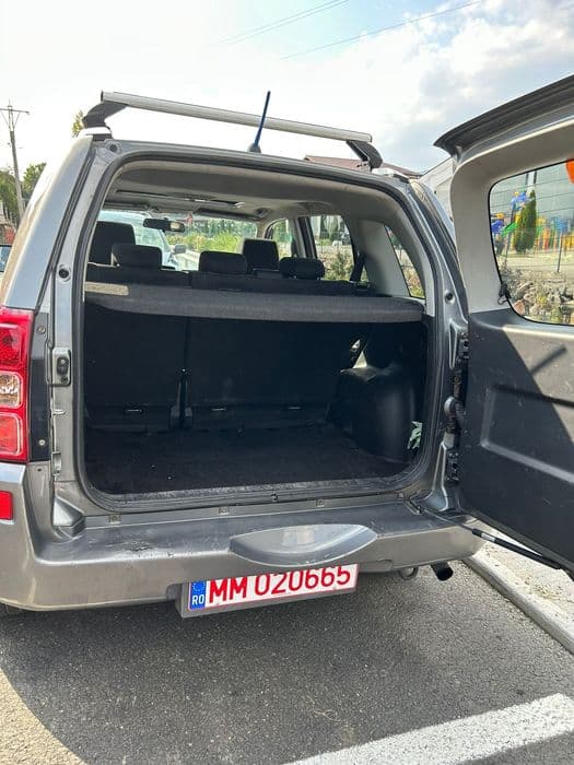 Suzuki Grand Vitara 2008 • 4x4 cu reductor • Cutie manuală