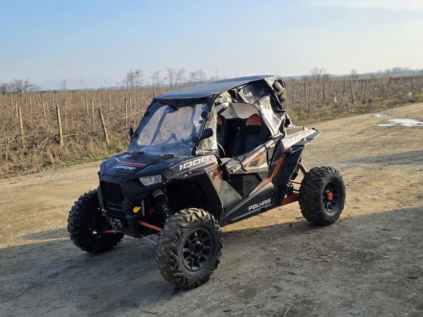 Polaris RZR 1000XP + REMORCA
an fabr 2019 
Recent import T3 
3000km//1