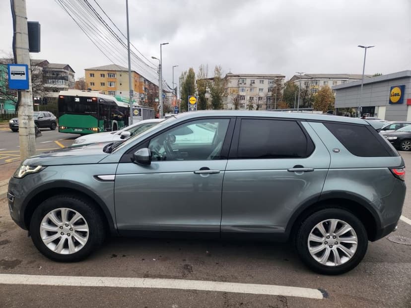 Land Rover Discovery Sport 7 locuri 4x4