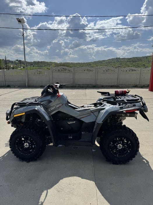 Can am outlander max 800 LTD