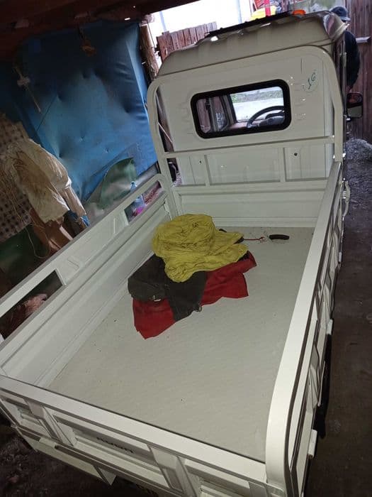 Mașina electrică noua nouță