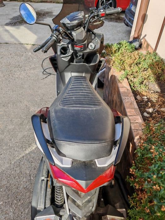 Vând scuter 125 nou