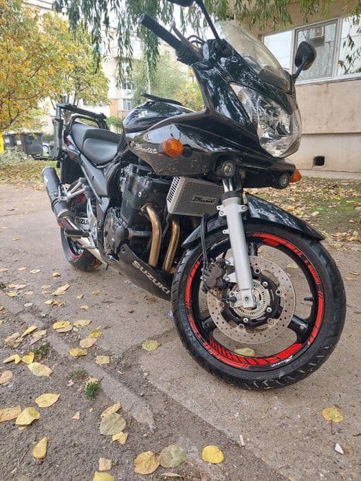 De vanzare Suzuki gsf650..sym vandut