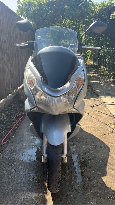Honda pcx 124cc, an 2103