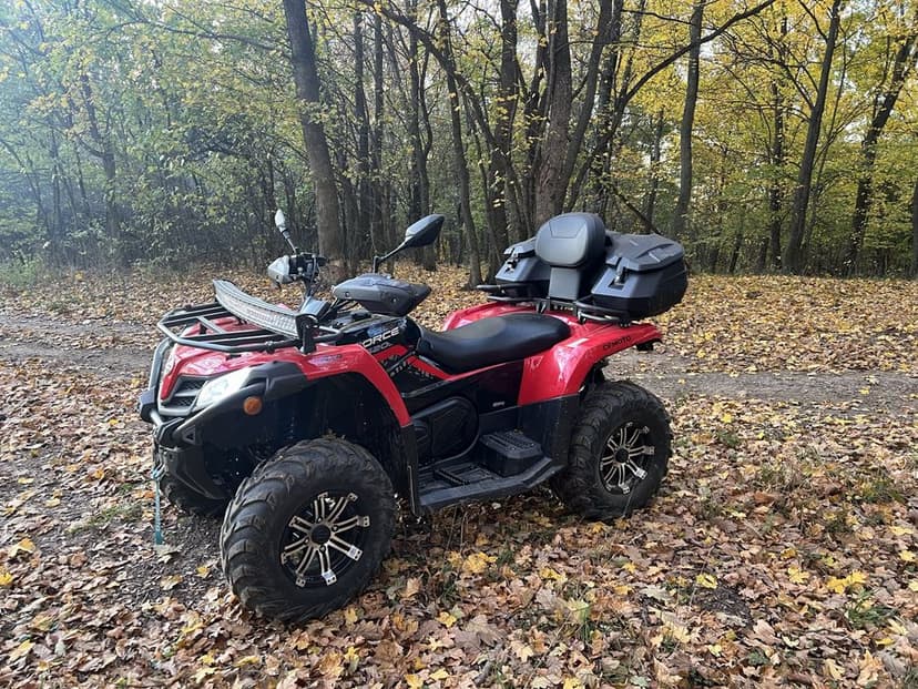 Vând atv CF MOTO 520L cu servo