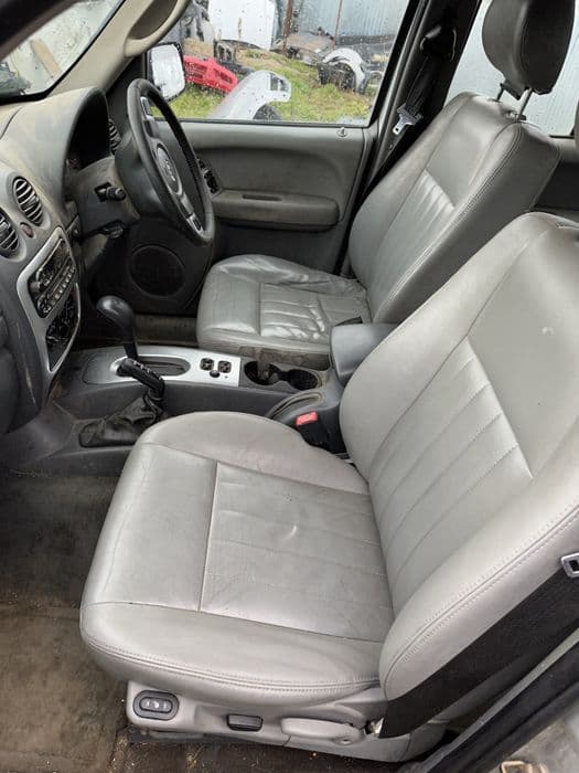 Dezmembrari dezmembrez piese Jeep Cherokee 2.8 crd cutie automata