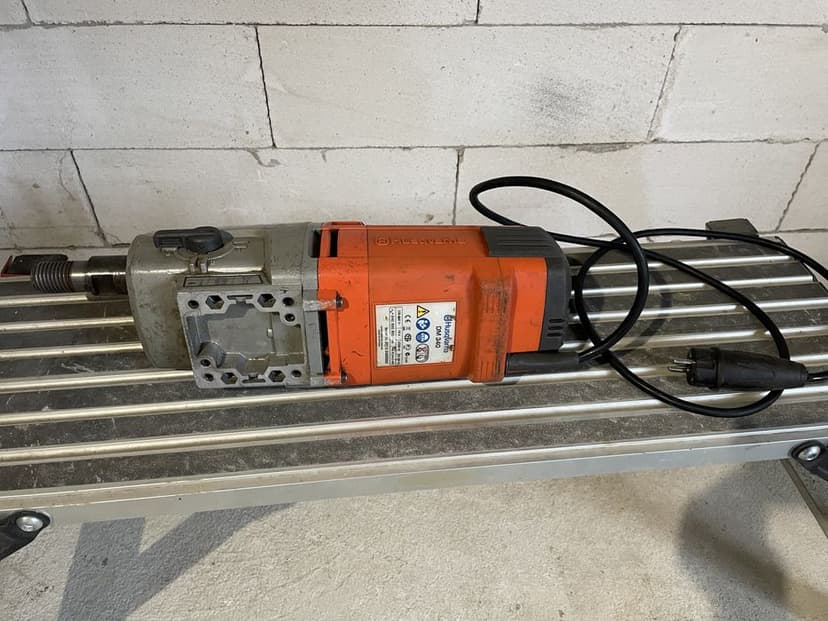 Masina carotat Husqvarna DM 340