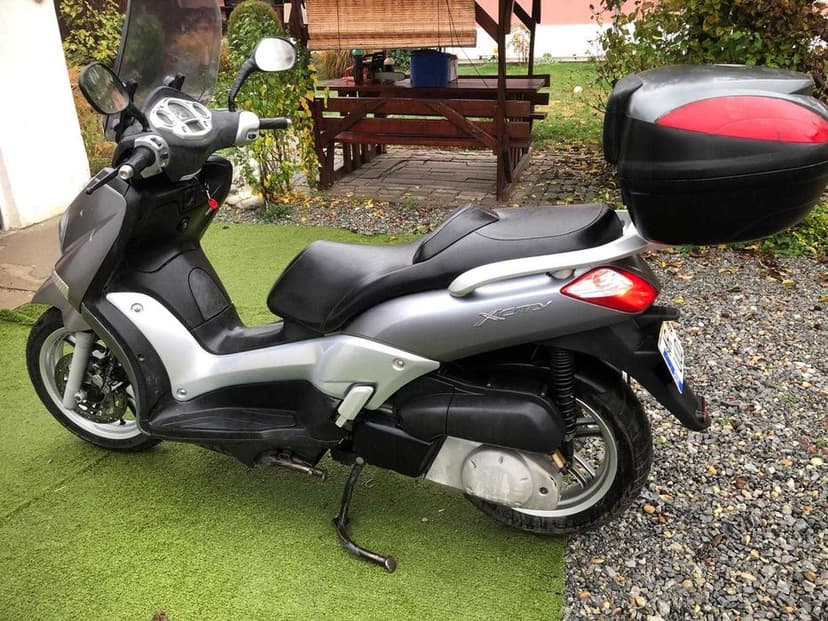 Vand scuter Yamaha X-City 250