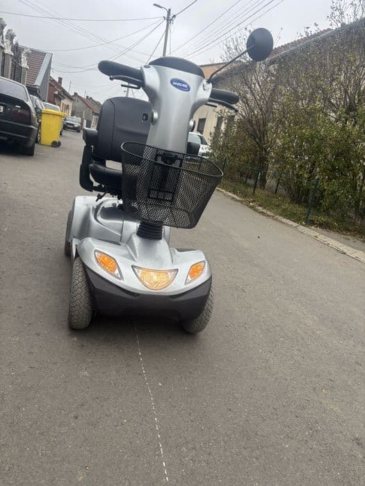 Vand scuter electric