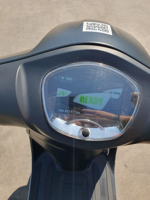 Scuter electric DEMO Tinbot F8, autonomie 120 km