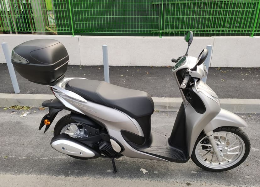 Vand scuter Honda Sh Mode 125 cc
