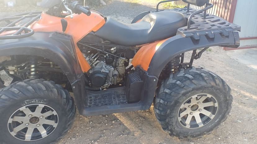 Vând atv loncin 700cc
