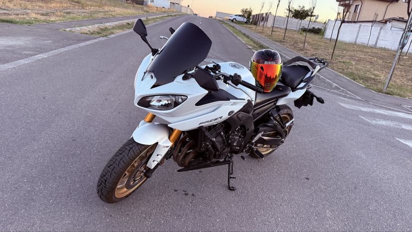 vand yamaha fazer 8