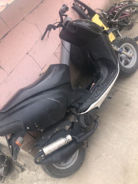 Vand scuter aprilia sau achimb cu subwoofer