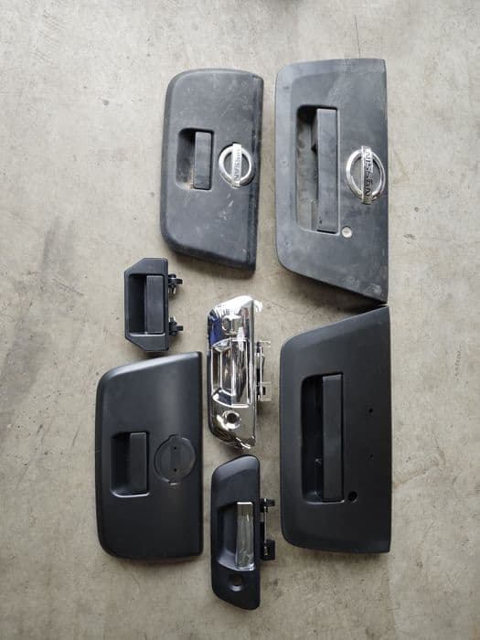 Maner usa spate oblon nissan navara pathfinder