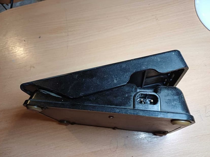 Pedala masina de cusut originala BERNINA  HUSQVARNA YDK